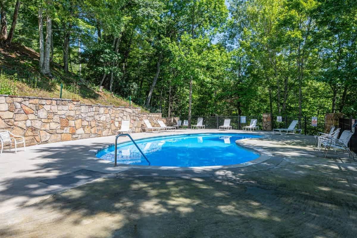 Mountain Mist Villa Gatlinburg Exterior photo